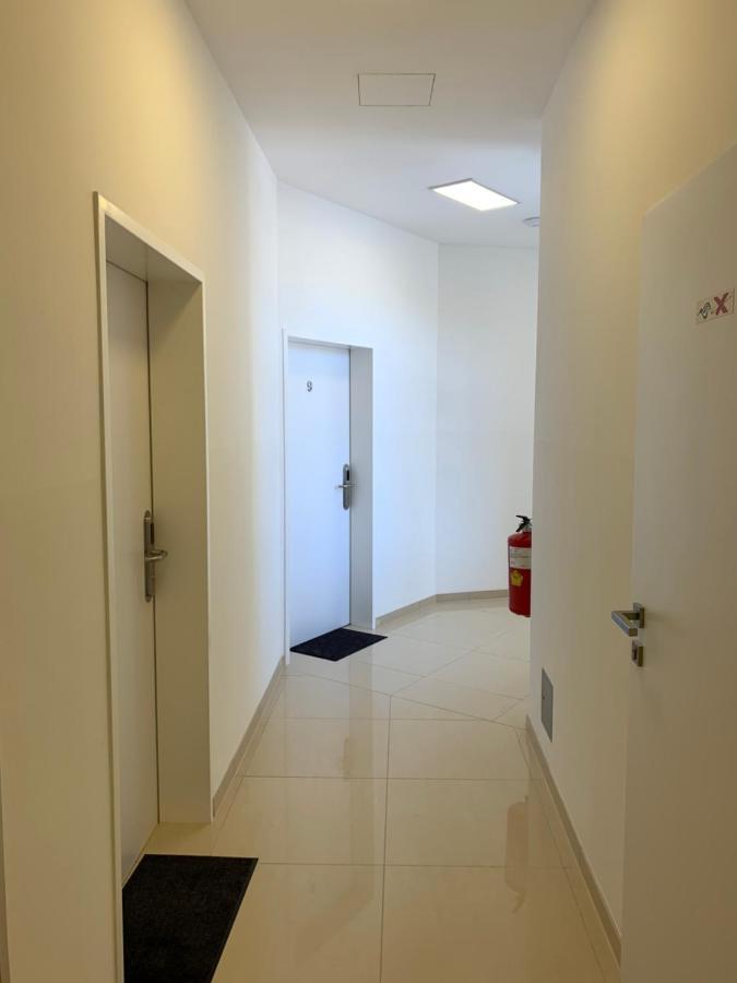 וינה Colony Apartments מראה חיצוני תמונה